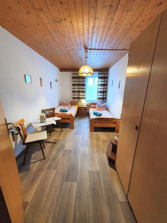 Gaestehaus Weisses Lamm - Monteurzimmer Nordhalben Экстерьер фото