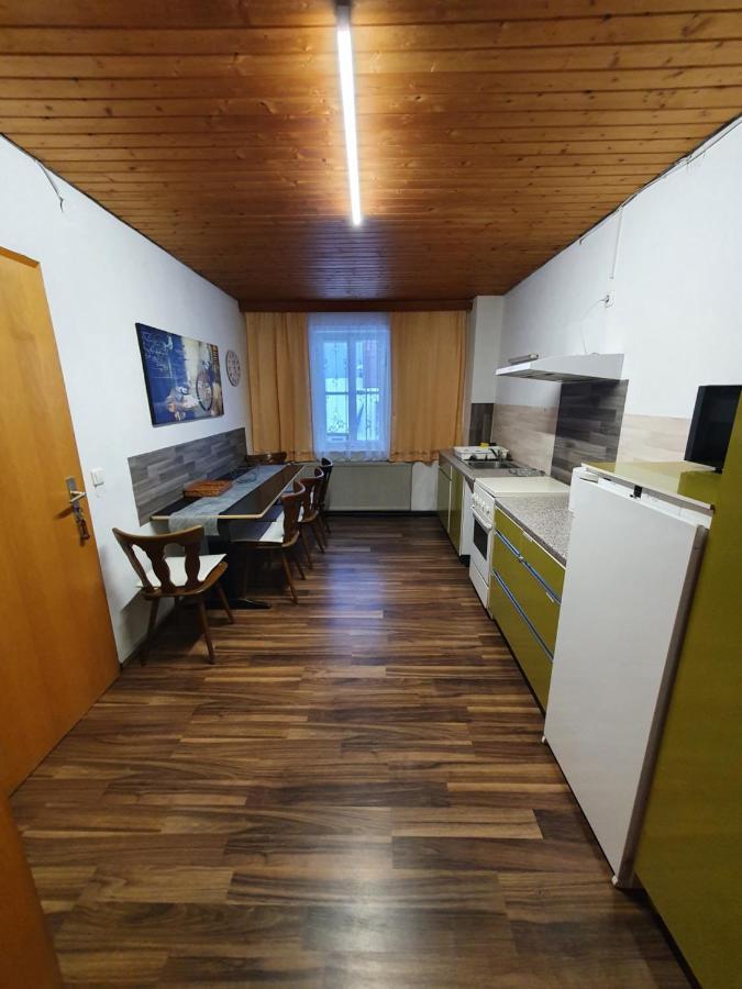 Gaestehaus Weisses Lamm - Monteurzimmer Nordhalben Экстерьер фото