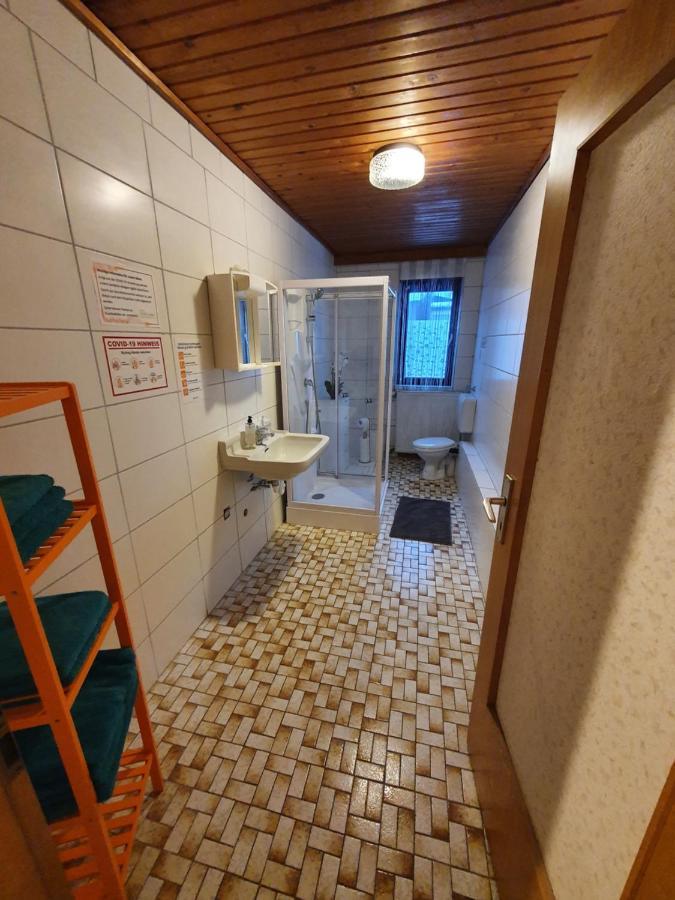 Gaestehaus Weisses Lamm - Monteurzimmer Nordhalben Экстерьер фото