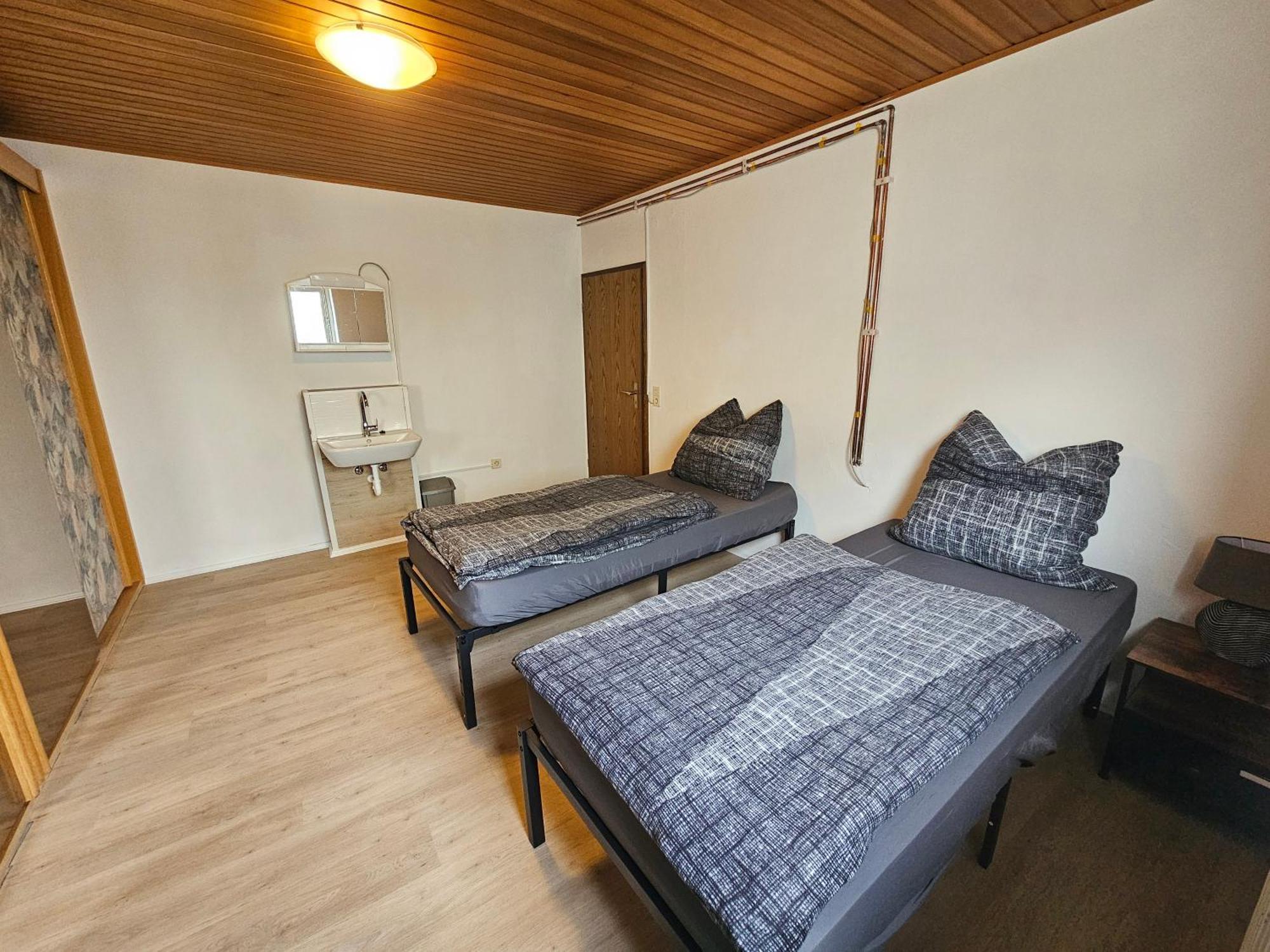 Gaestehaus Weisses Lamm - Monteurzimmer Nordhalben Экстерьер фото